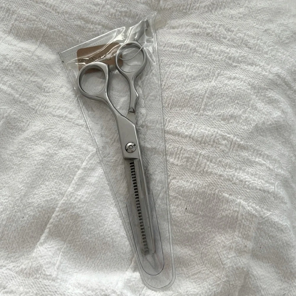 NWT Thinning shears, professional grade tool. Sample from EXTO SCISSORS